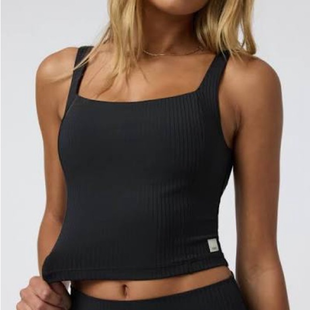 Vuori Inversion Rib Support Tank and Legging set - Picture 3 of 10